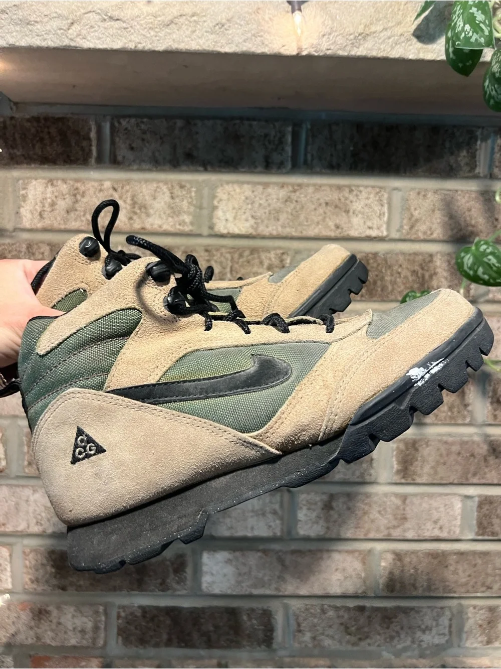 Nike ACG Vintage Caldera Hiking Boots